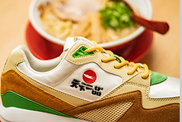 驚きの可愛さ！天下一品 × le coq sportif（ルコックスポルティフ）コラボレーションスニーカー