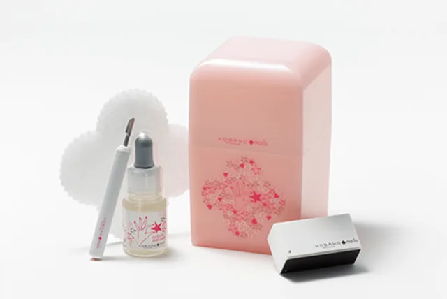 プロ並みの仕上げを自宅でめざせる KOBAKO／コバコ 2021 Holiday Limited Collection「メイク ア ドリーム ネイルケア キット」