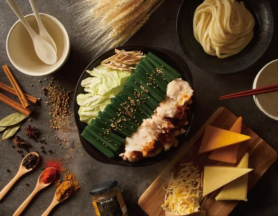 お取り寄せ限定！新宿中村屋コラボのスペシャルもつ鍋 新宿中村屋×TAKUNABE「純カリー国産牛もつ鍋」