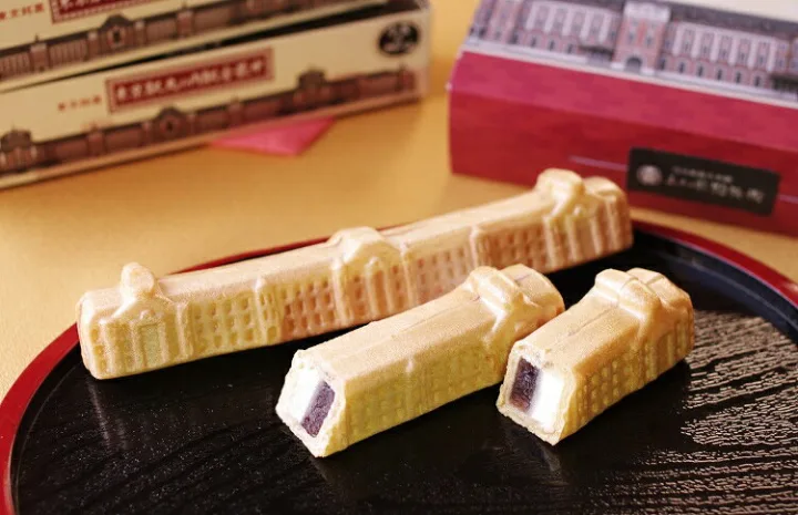 和の餡子に洋のバタークリームが良く合う