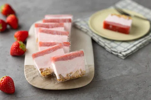 夏の苺はフレッシュ＆クリーミー！ ICHIBIKO／いちびこ ｢すっぴん苺のレアチーズケーキ｣