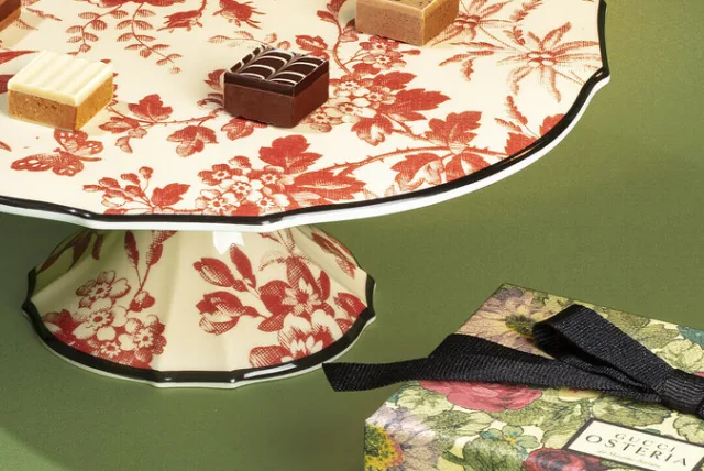グッチ・レストランのショコラは格別！Gucci Osteria da Massimo Bottura Tokyo／グッチ オステリア ダ マッシモ ボットゥーラ トウキョウ「チョコレートボックス&焼き菓子セット」