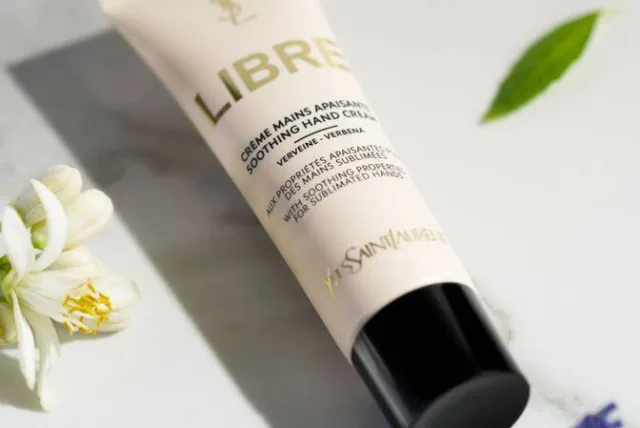 母の日にちょっとリッチなハンドクリーム YSL/イヴ・サンローラン「リブレ ハンドクリーム」