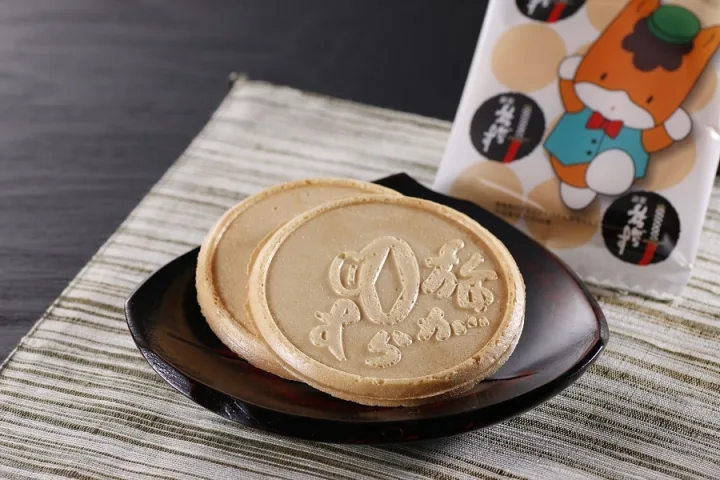 「旅をするカラス」を意味する銘菓