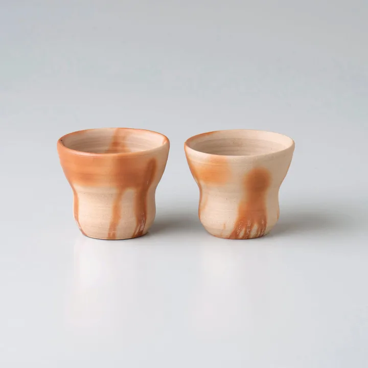 日本工芸堂（作家：高木純作） 備前焼 ぐい呑みカップペア｜緋襷