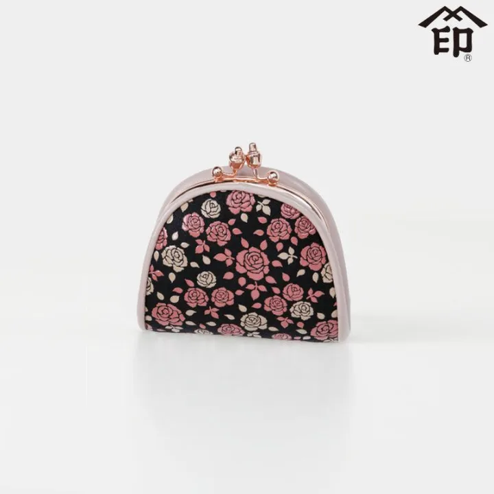鮮やかなバラデザインが人気