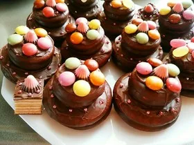 友達用|簡単バレンタインチョコ⑧デコレーションがかわいいチョコパイケーキ