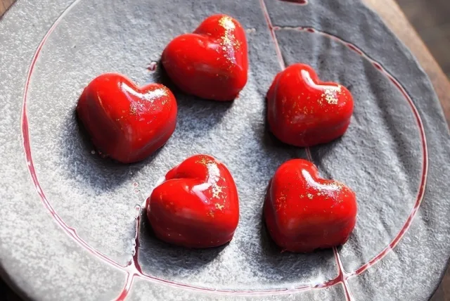 バレンタイン向き、ジュエリーみたいな和菓子 お亀堂 バレンタイン和菓子「Love Heart BOX」