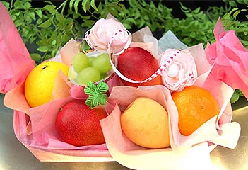 愛らしい「ラッピングフルーツ」