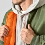 リバーシブル仕様で汎用性の高い一着