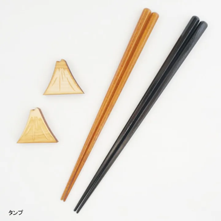 ひとつひとつに願いを込めた“丸八箸”夫婦セット