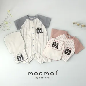mocmof／モクモフ ユニフォームロンパース＆背番号ベビー汗取りパッドセット