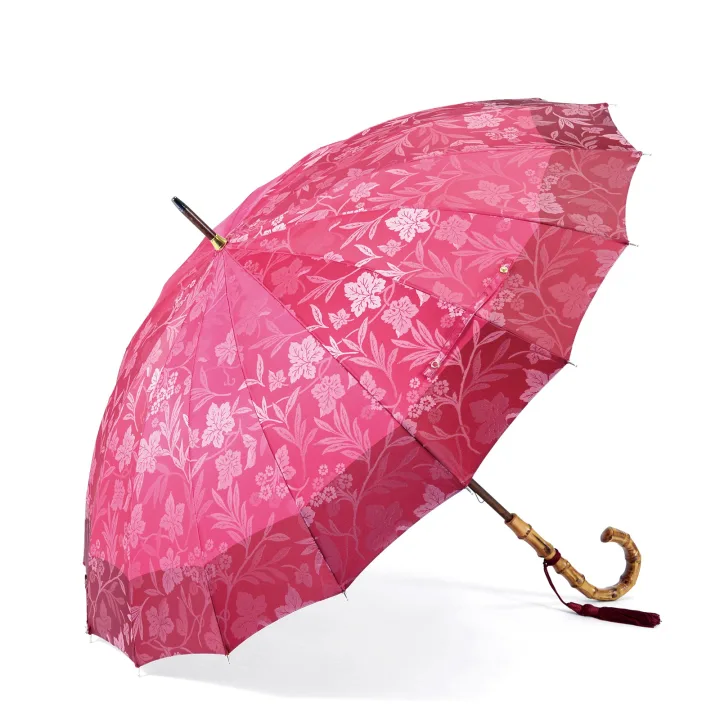 雨の日が楽しみになる美しい佇まい