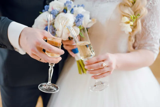 結婚祝いにはペアグッズがおすすめ！新婚カップルに喜ばれるおそろいアイテム10選