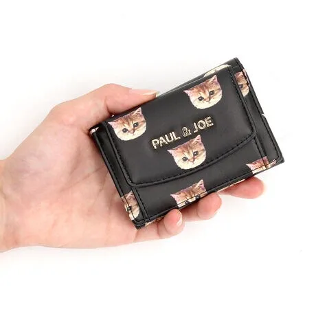 ネコ柄がかわいい「コンパクトウォレット」