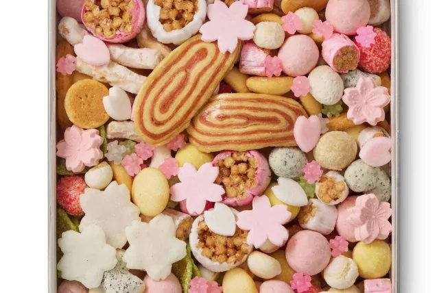 こぼれる春をギフトにしよう！ tamayose／たまよせ「ふきよせ 甘い缶 Sakura」