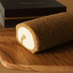 旧軽モカロールケーキ