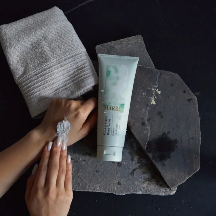 時短ケアが叶う「SWATi MARBLe」