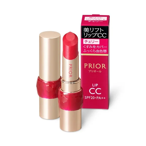 唇の縦ジワをカバーしてプルンと仕上げる「美容液リップ」