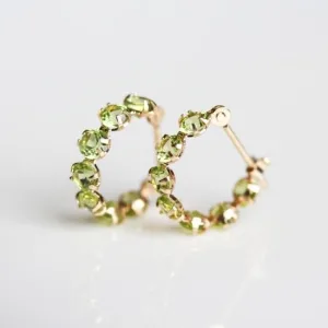 cui-cui／キュイキュイ Peridot Hoop Pierce