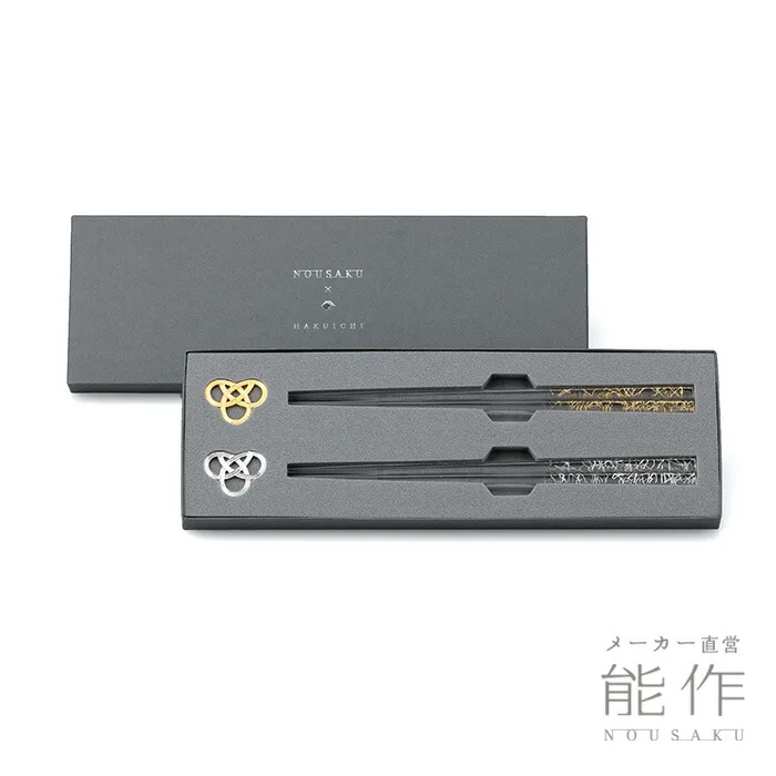 クリア素材がきらめきを引き立てる