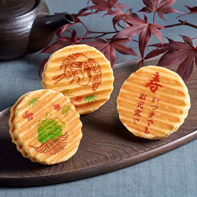 サクッと軽やか「千寿せんべい」
