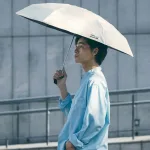 ほぼスマホサイズで持ち運び楽々「IZA」