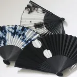 名古屋黒紋付染め扇子（青霧・黒霧から選択）