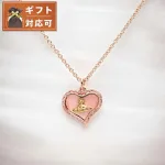 さりげなく個性を出せるゴールドネックレス