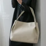 ナイロンショルダー付き 3wayトートバッグ