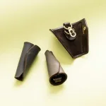 ダービー 円錐型キーケース Wedge