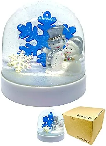 ずっと飾っておきたくなる「雪だるまのスノードーム」