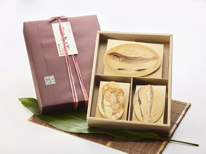 まるで魚辞典のようなお菓子