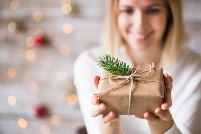 女性が喜ぶクリスマスプレゼント!年代別&関係別で選ぶ特別アイテム15選