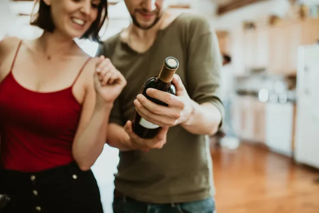 お酒好き感動のプレゼント|お酒&お酒以外で選ぶイマドキギフト12選