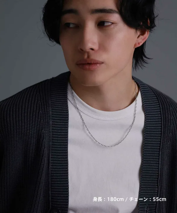 洗練されたシルエットがあわせやすい