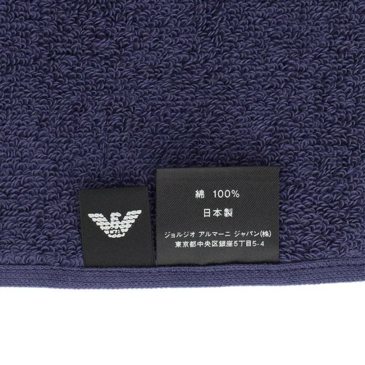 ブランドロゴ入りだから、高見え間違いなし