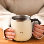 スライドタイプの蓋つきが便利！