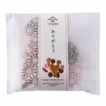 一口サイズのお煎餅入り