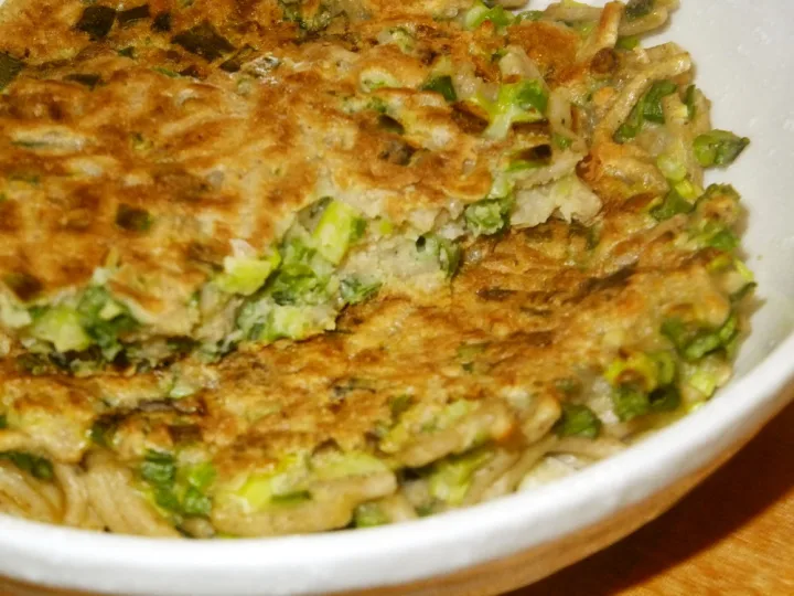８．余った年越し蕎麦の活用法！”ねぎ焼き”レシピ