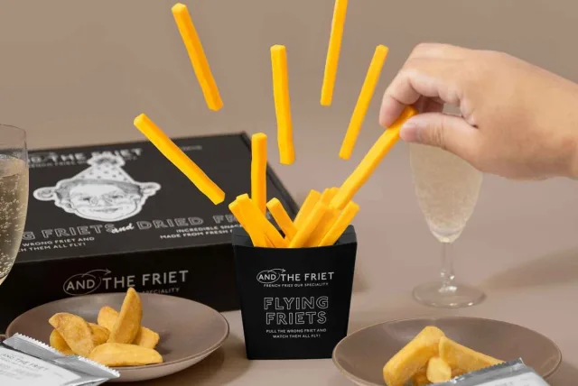 きっと誰もが欲しくなる！ AND THE FRIET／アンドザフリット「おもちゃ付：FLYING FRIETS SET」