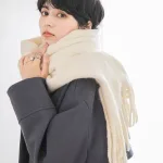 ボリュームフリンジマフラー