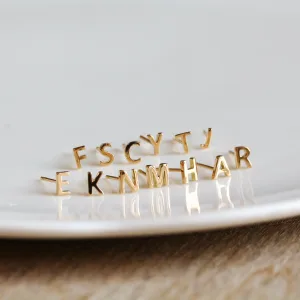 cui-cui／キュイキュイ ゴールド イニシャル ピアス K18