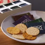 甘くないお菓子ならお煎餅の詰め合わせ!