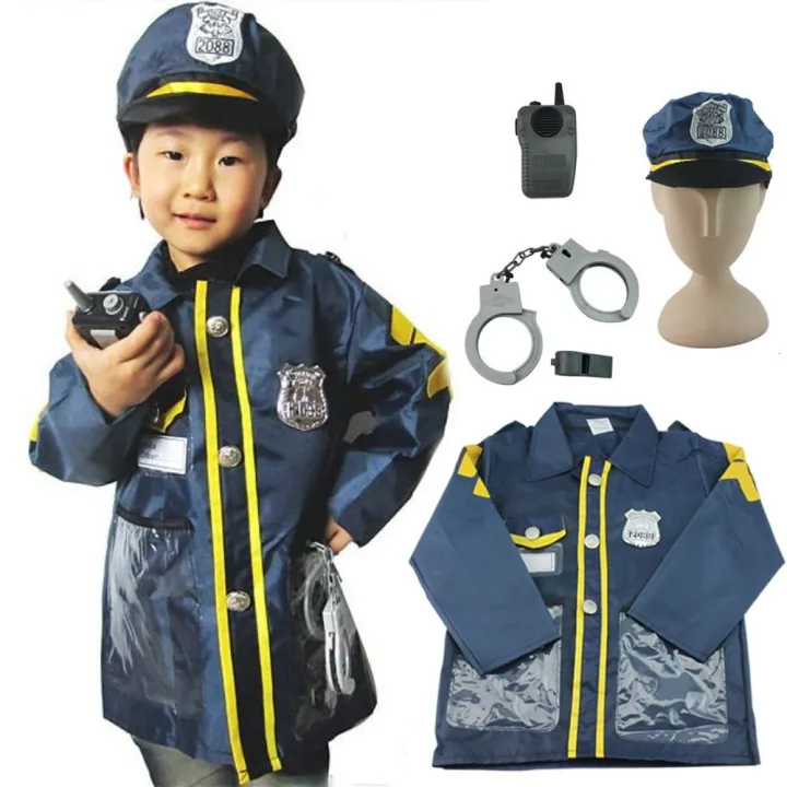 キッズも大興奮!手錠や帽子がセットのハロウィンコスチューム