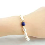 身につけるだけで心が洗われそう