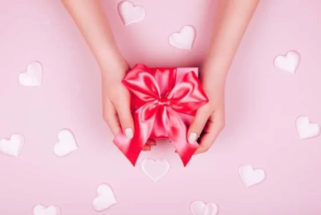 今年のバレンタインはチョコ以外で勝負!もらって嬉しいプレゼント19選