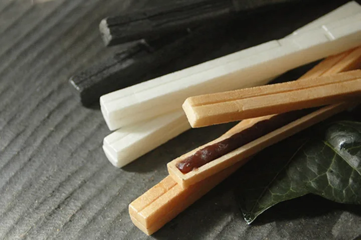 和菓子をスマートに楽しむ|HIGASHIYAの「最中」