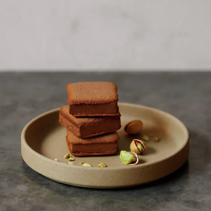 ピスタチオが香る大人の洋菓子