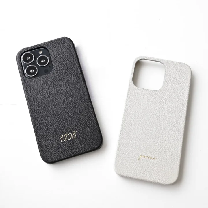 2人をつなぐスマホを衣替え